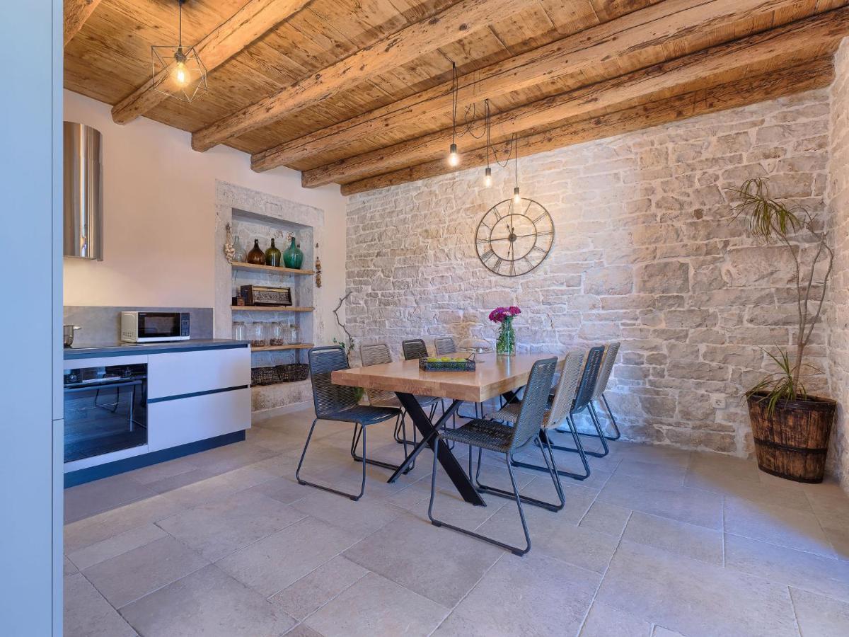 Višnjan Holiday Home Villa Radovani By Interhome מראה חיצוני תמונה