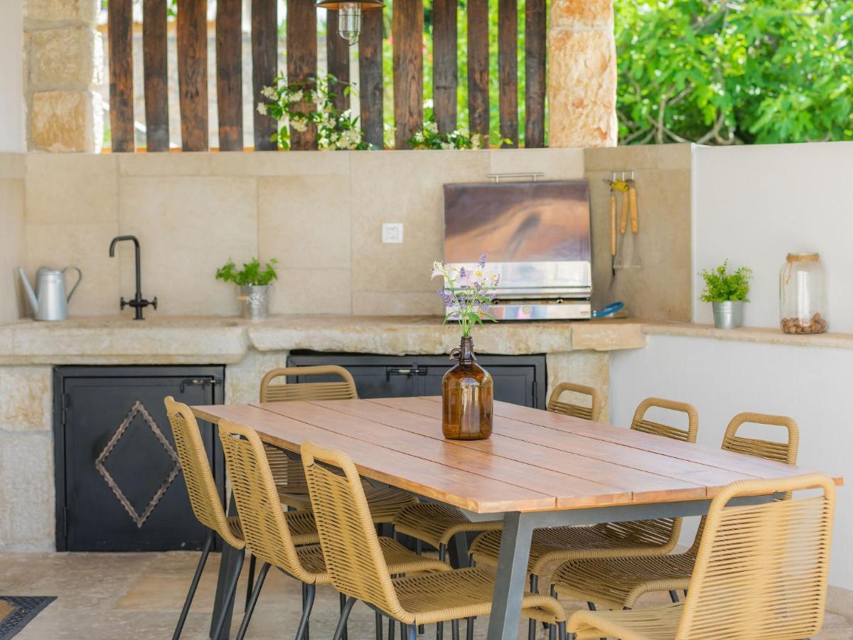 Višnjan Holiday Home Villa Radovani By Interhome מראה חיצוני תמונה