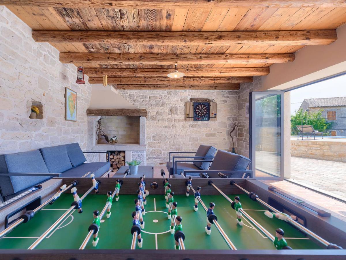 Višnjan Holiday Home Villa Radovani By Interhome מראה חיצוני תמונה
