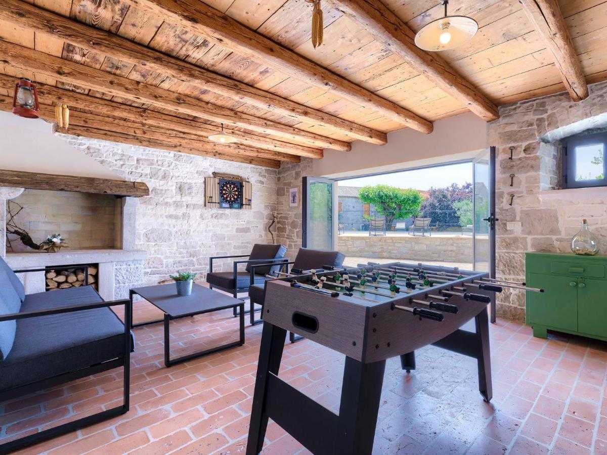 Višnjan Holiday Home Villa Radovani By Interhome מראה חיצוני תמונה