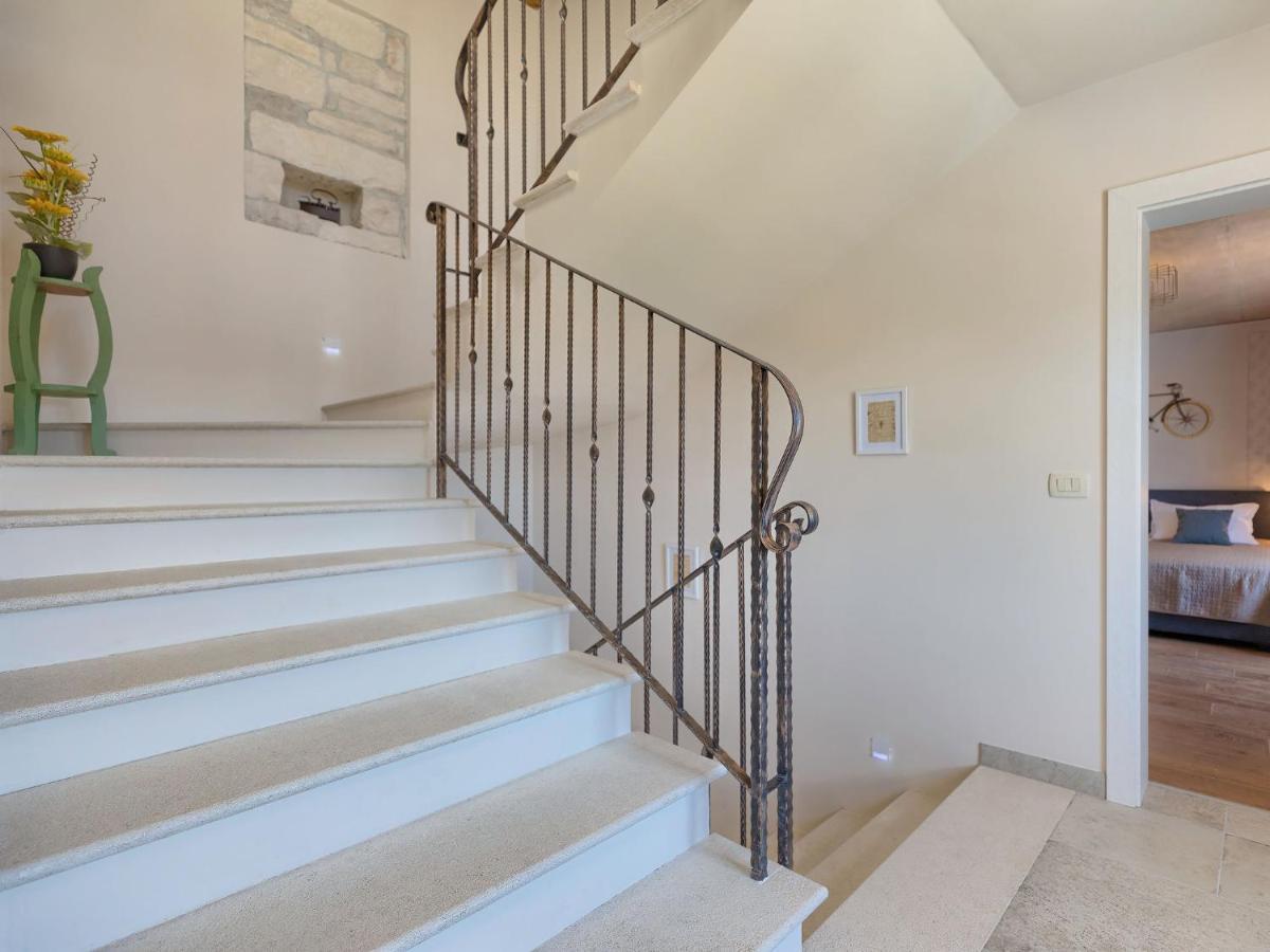 Višnjan Holiday Home Villa Radovani By Interhome מראה חיצוני תמונה