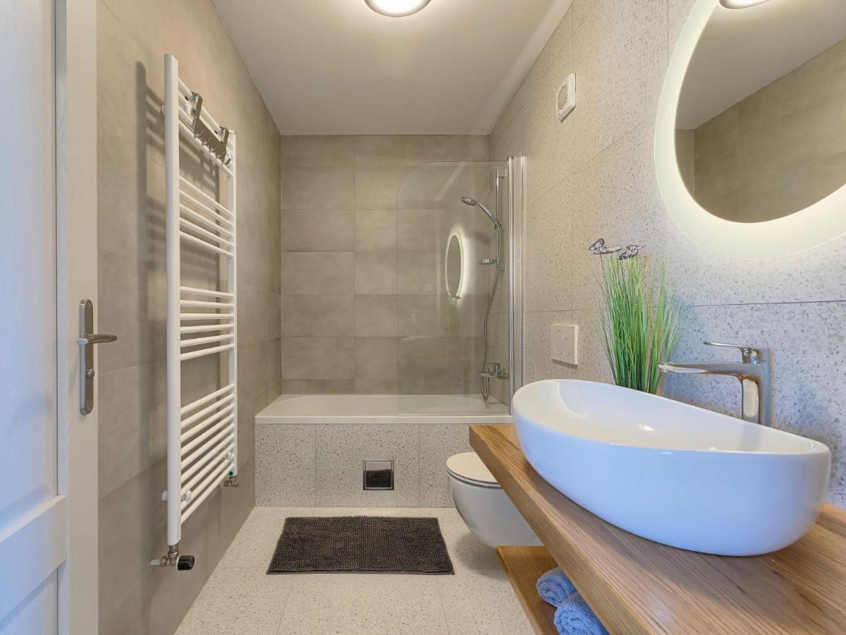 Višnjan Holiday Home Villa Radovani By Interhome מראה חיצוני תמונה